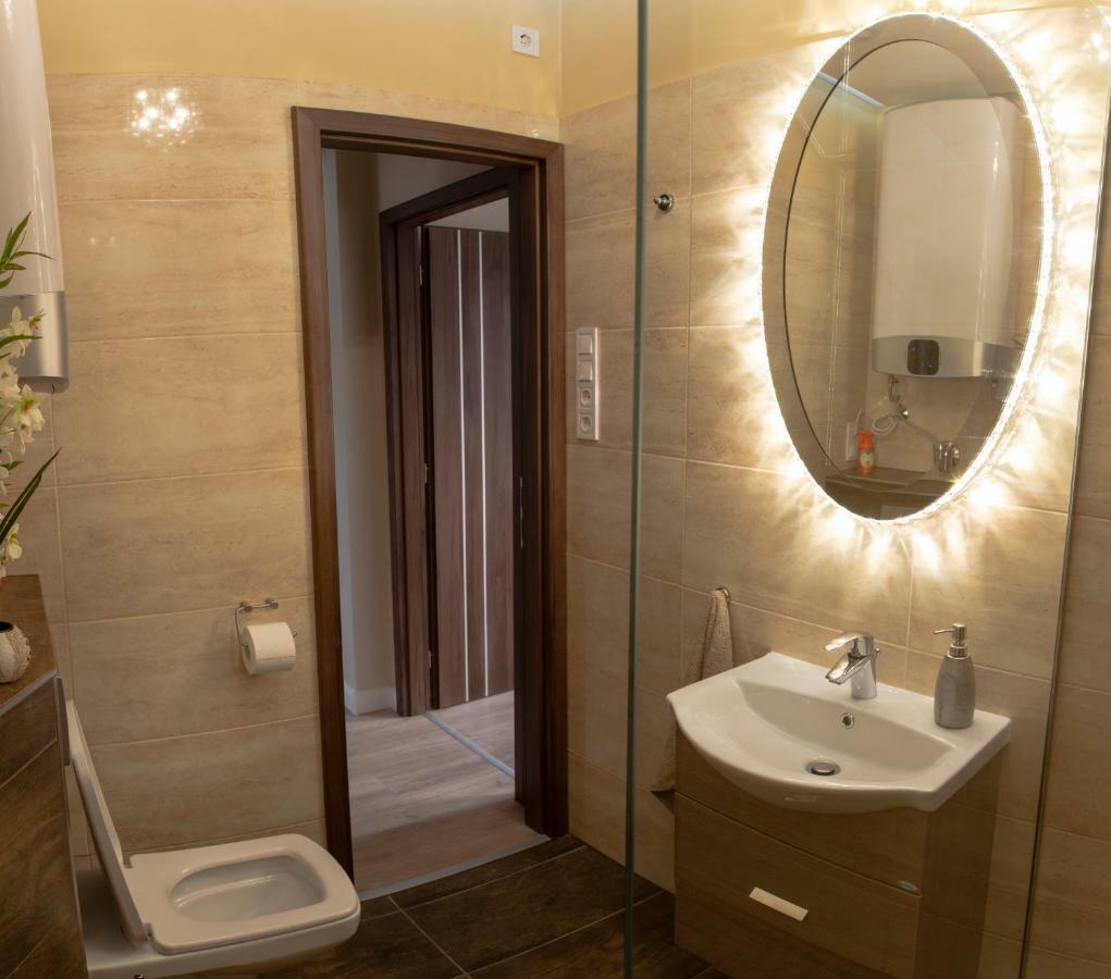 Ferienwohnung Glamour Apartman Erlau Exterior foto